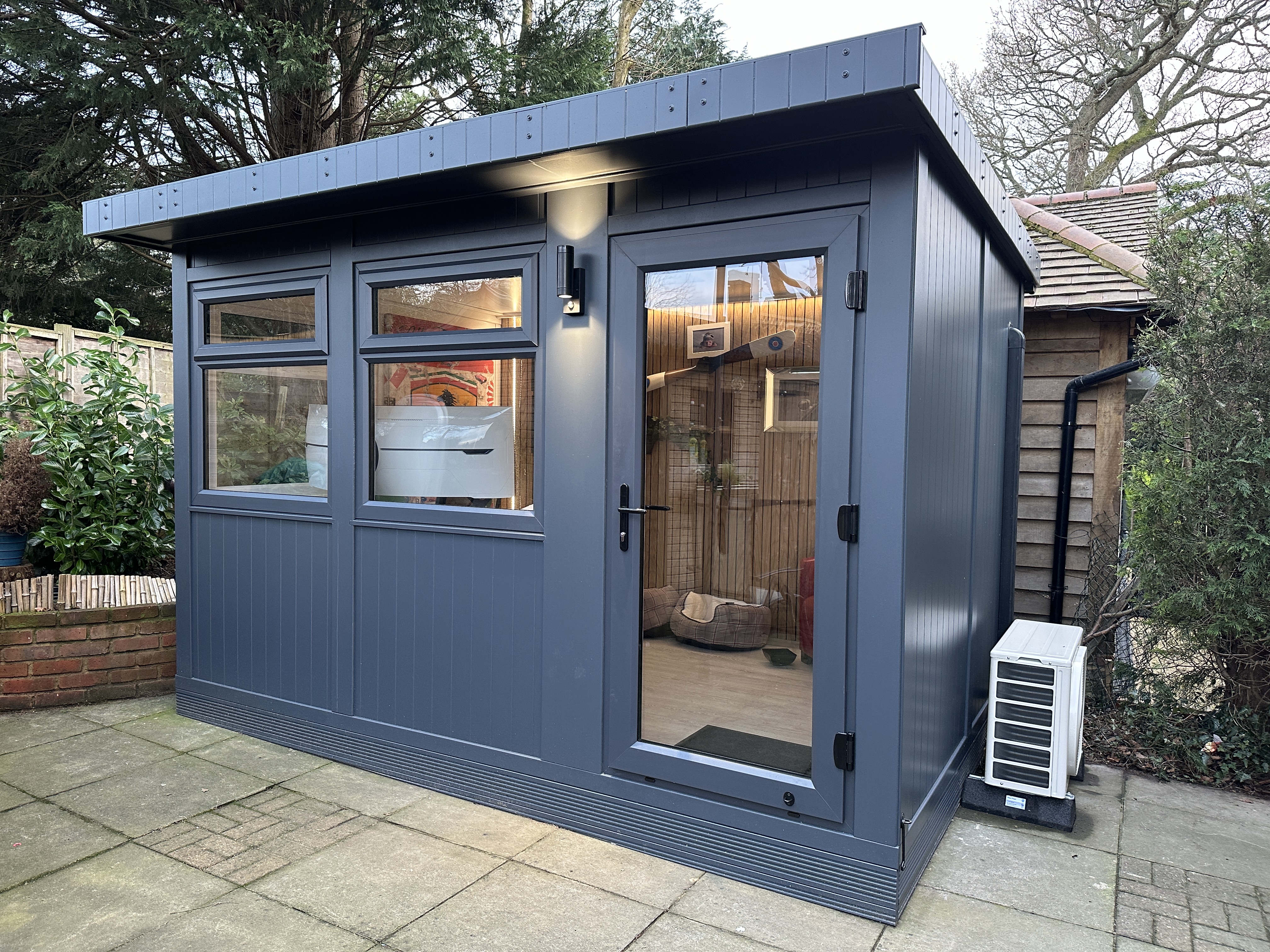 Garden office room